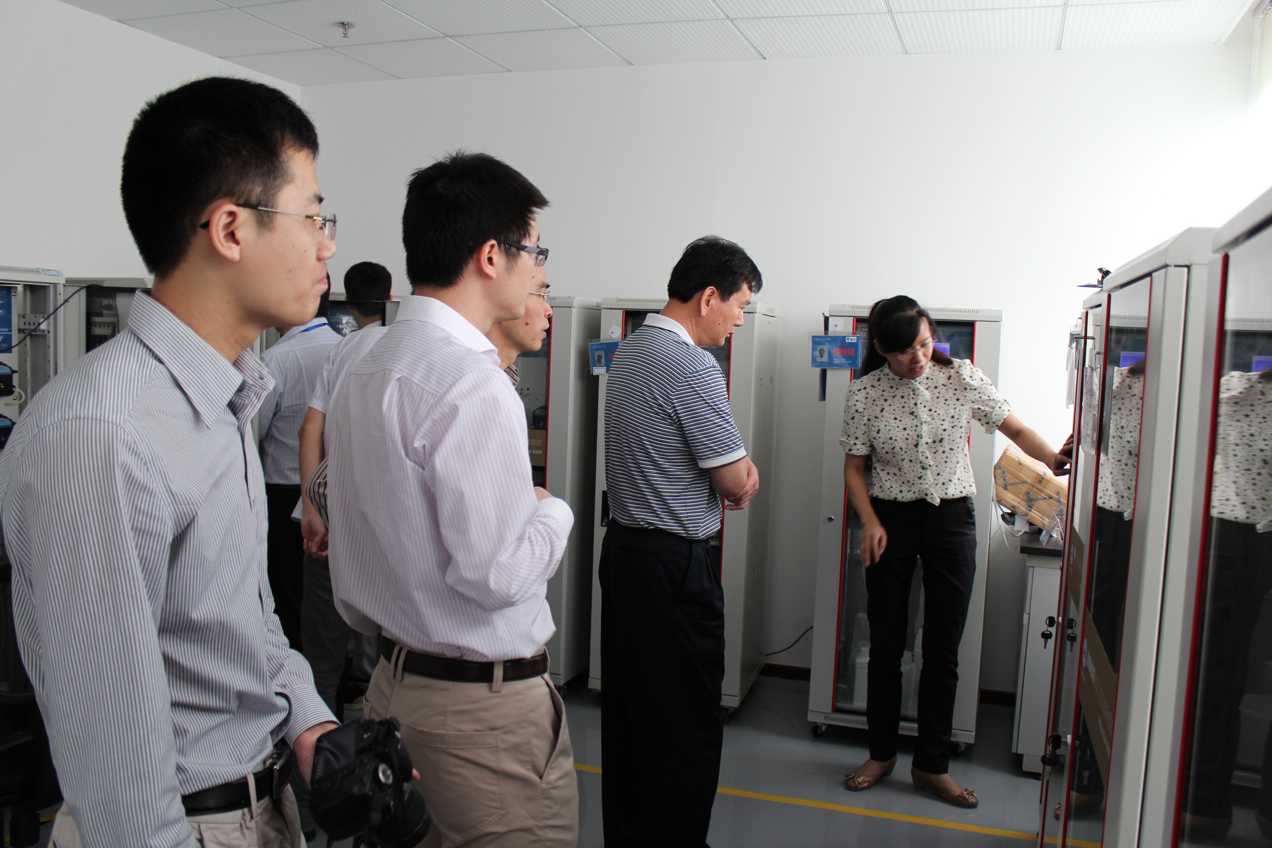 真人在线游戏平台